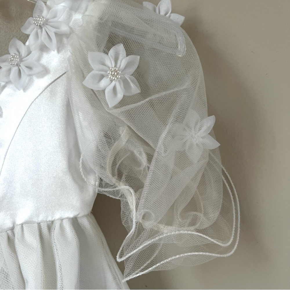 Eden Bridals White Flower Girl Dress with Puff Sleeves Balletcore Size 3 - Picture 4 of 16